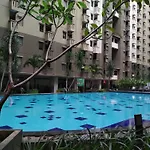 Gorgeous And Well Appointed 2Br At Gateway Ahmad Yani Cicadas Apartment By Travelio